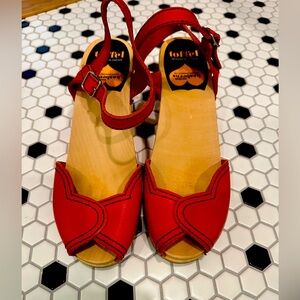 Swedish Hasbeens red sandle